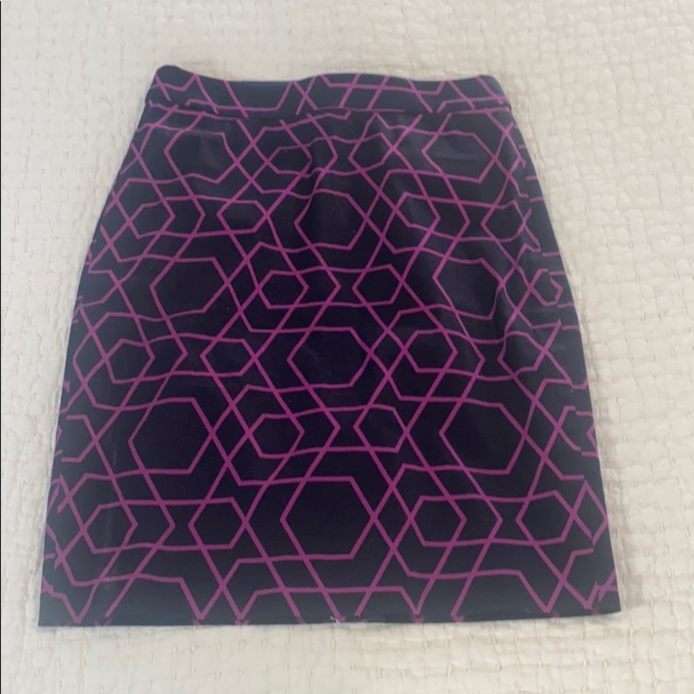J.Crew Pencil skirt 🔴